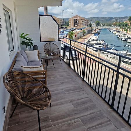 Waterfront 3 Bed Apartment, 90M From The Beach Platja de Larenal Exteriör bild