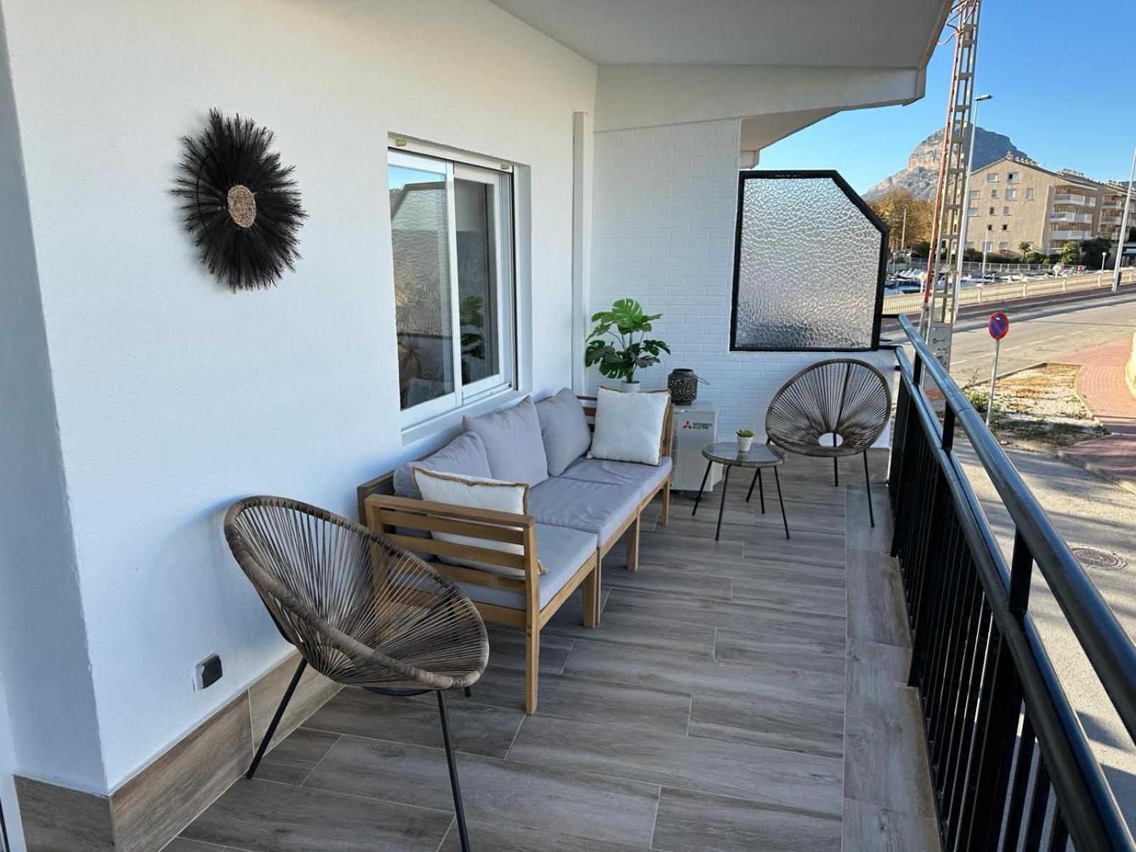 Waterfront 3 Bed Apartment, 90M From The Beach Platja de Larenal Exteriör bild
