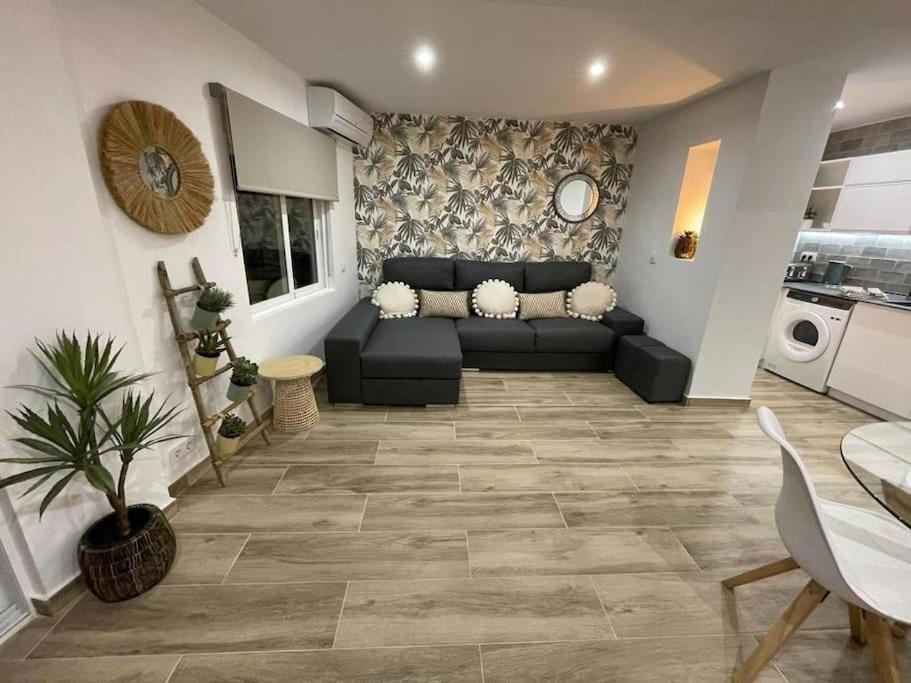 Waterfront 3 Bed Apartment, 90M From The Beach Platja de Larenal Exteriör bild